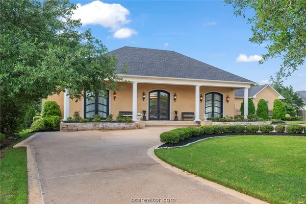 $2,750,000 | 4211 Serrano Court, Bryan, TX 77802