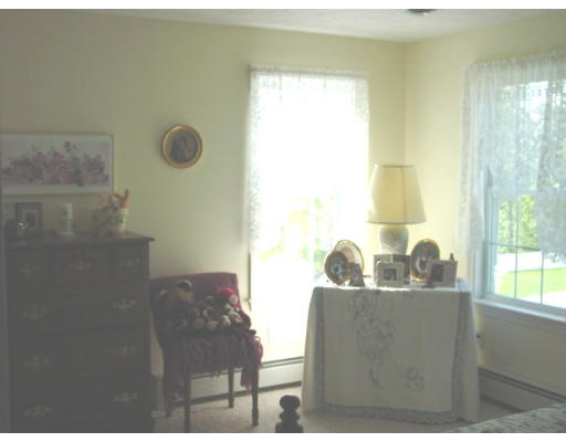 6 Red Barn Road Holden, MA 01520 - Photo 10 of 18 Gallery Image 10