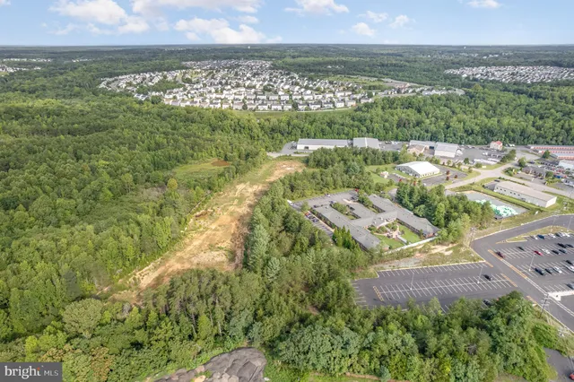 a view of a lake in middle of the town