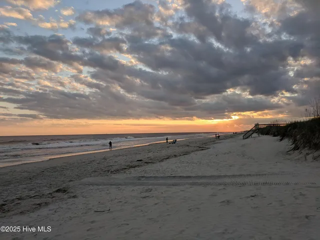 $1,450,000 | 271 West First Street, Unit D, Ocean Isle Beach, NC 28469