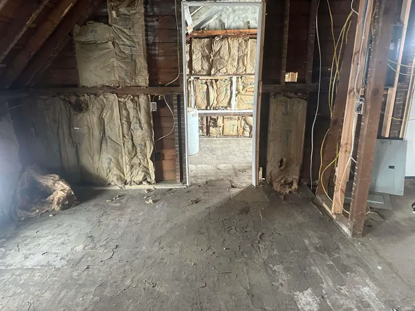 $215,900 | 550 Lincolnway East, Mishawaka, IN 46544