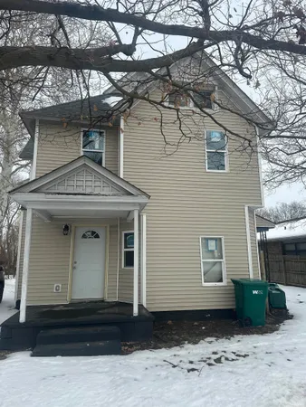 $215,900 | 550 Lincolnway East, Mishawaka, IN 46544