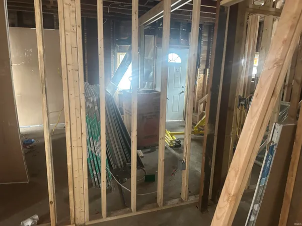 $215,900 | 550 Lincolnway East, Mishawaka, IN 46544