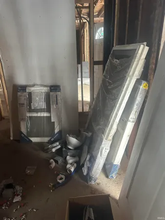 $215,900 | 550 Lincolnway East, Mishawaka, IN 46544