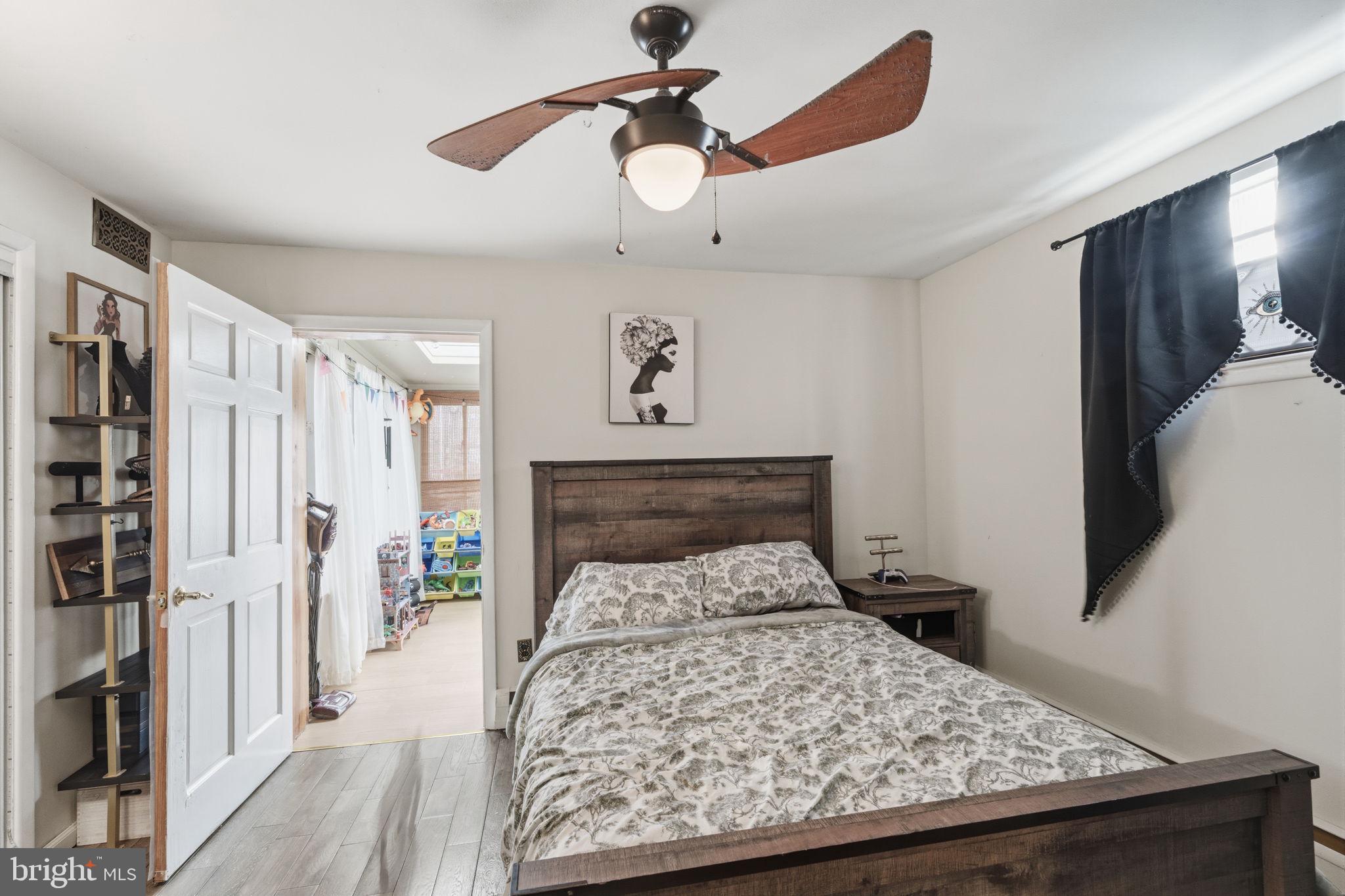 729 Chandler Street Philadelphia, PA 19111 - Photo 18 of 32