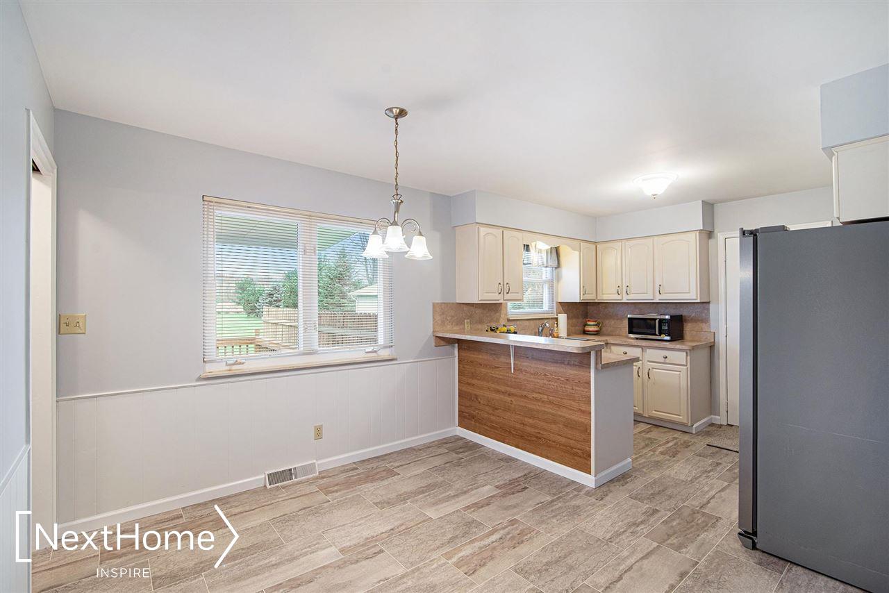 3203 Dillon Road Flushing, MI 48433 - Photo 8 of 29 50061232-7.JPG