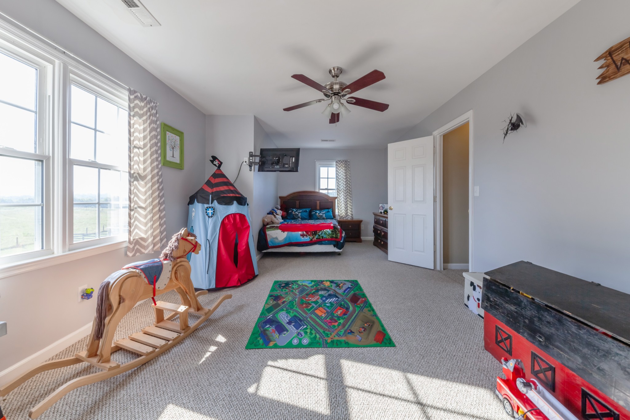 7055 Buford Station Road Lynnville, TN 38472 - Photo 22 of 34 a living room with furniture and a window