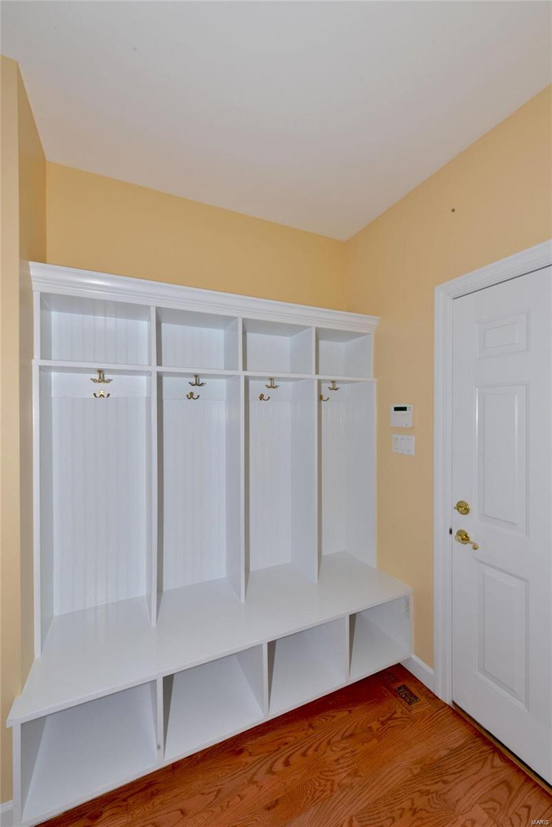 1632 South Mason Road Town and Country, MO 63131 - Photo 21 of 47 Gallery Image 21