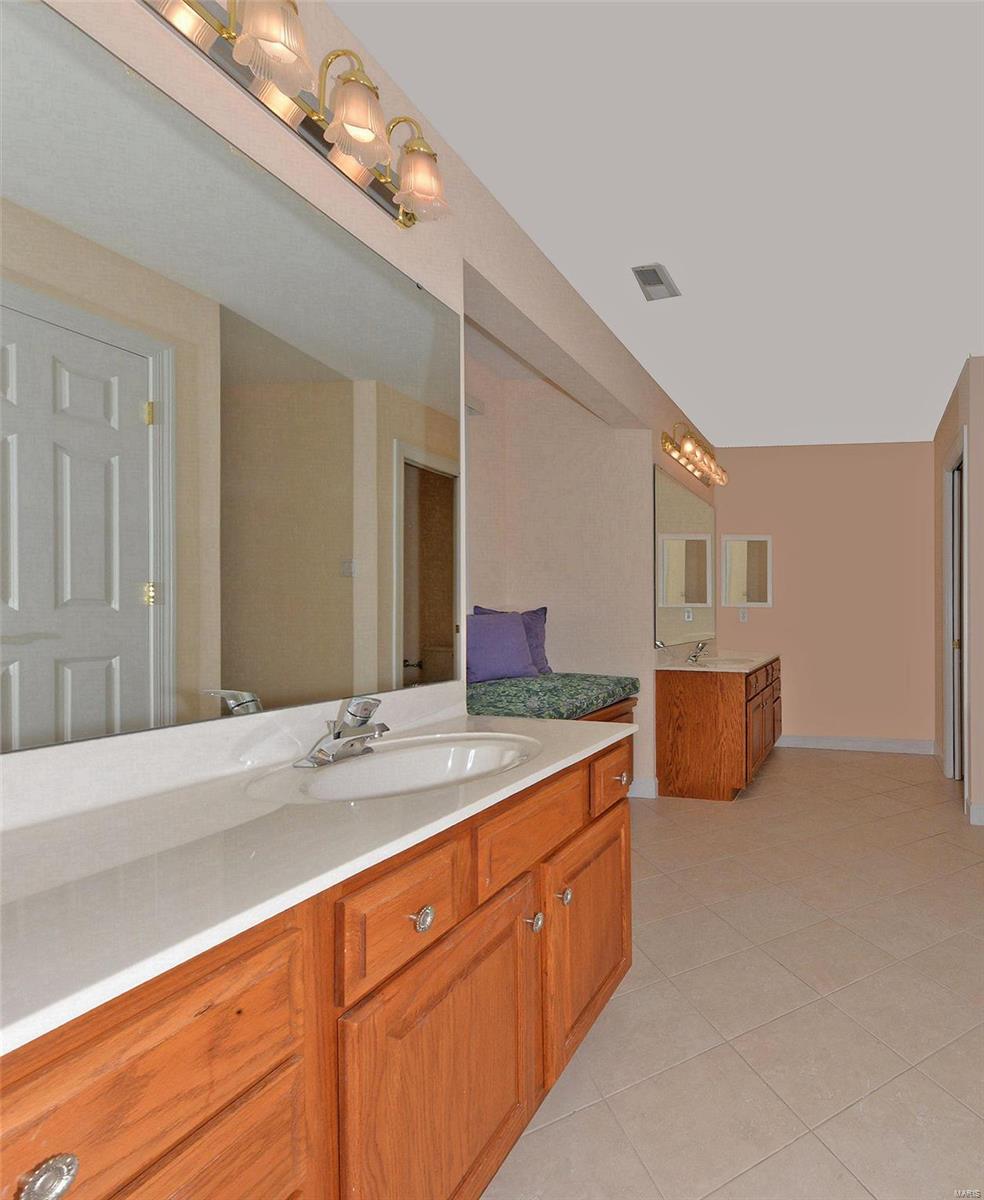 1632 South Mason Road Town and Country, MO 63131 - Photo 31 of 47 Gallery Image 31
