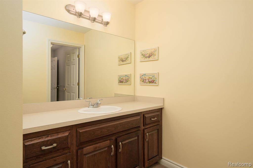 1619 Springview Court Rochester, MI 48307 - Photo 43 of 62