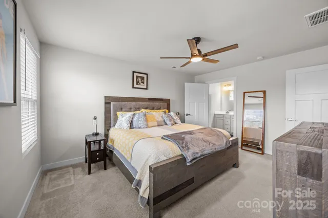 $390,000 | 4217 Jones Crk Lane, Charlotte, NC 28215