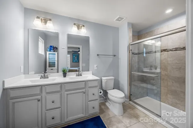 $390,000 | 4217 Jones Crk Lane, Charlotte, NC 28215