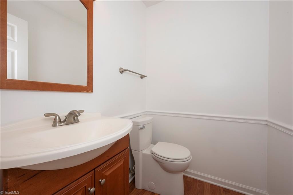 7013 Upland Road Clemmons, NC 27012 - Photo 22 of 43 ML hall 1/2 bath