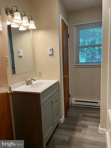 $1,475 | 729 Low Street, Mechanicsburg, PA 17055