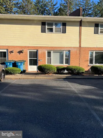 $1,475 | 729 Low Street, Mechanicsburg, PA 17055