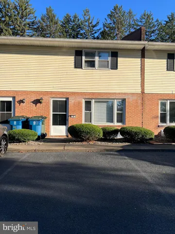 $1,475 | 729 Low Street, Mechanicsburg, PA 17055