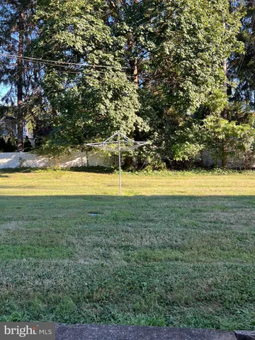 $1,475 | 729 Low Street, Mechanicsburg, PA 17055