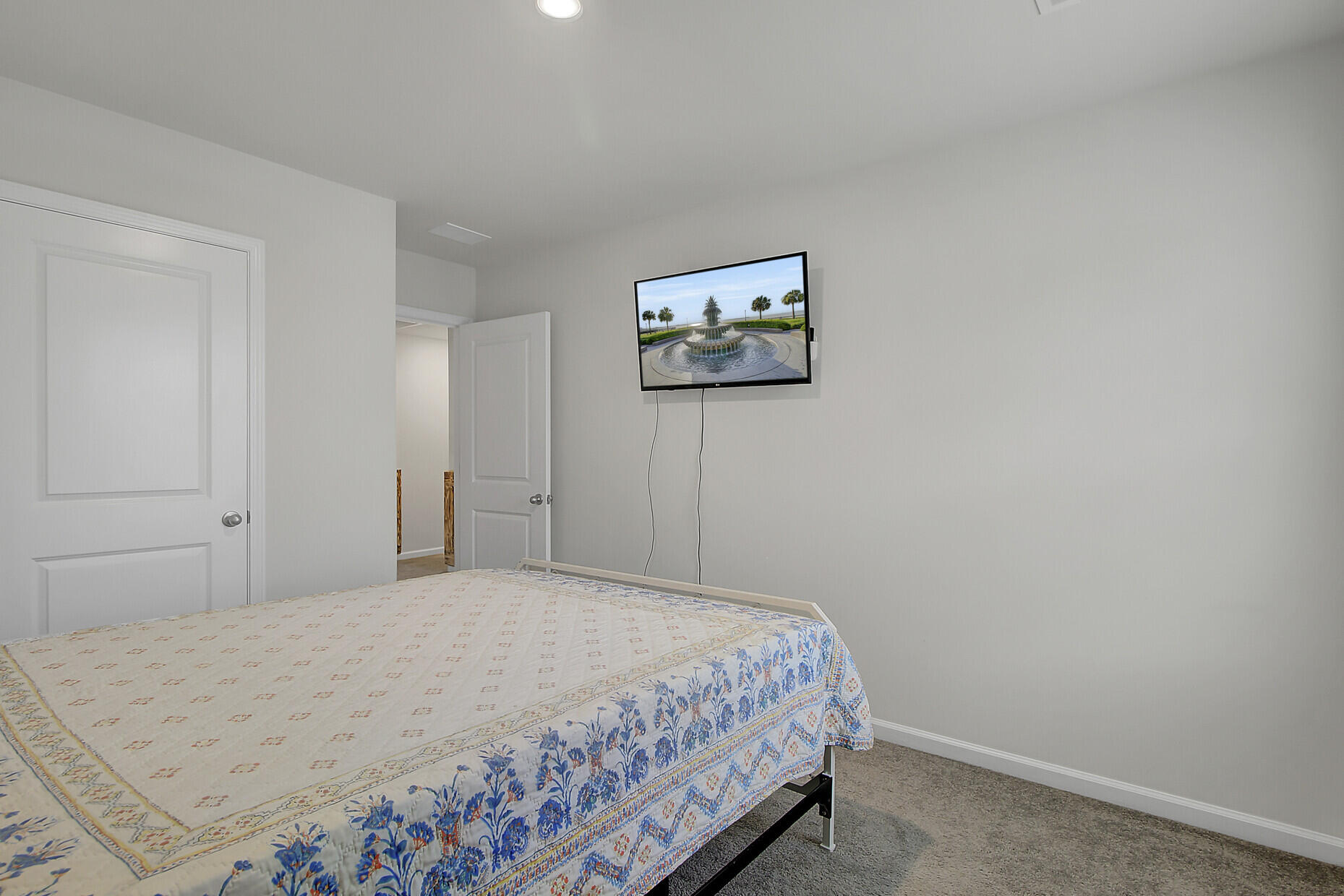 9655 Brandishing Road Ladson, SC 29456 - Photo 24 of 41 Guest Room