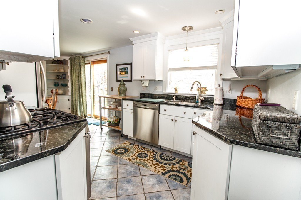 60 Regatta Road Weymouth, MA 02191 - Photo 19 of 29 Gallery Image 19