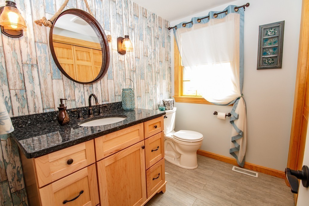 60 Regatta Road Weymouth, MA 02191 - Photo 20 of 29 Gallery Image 20