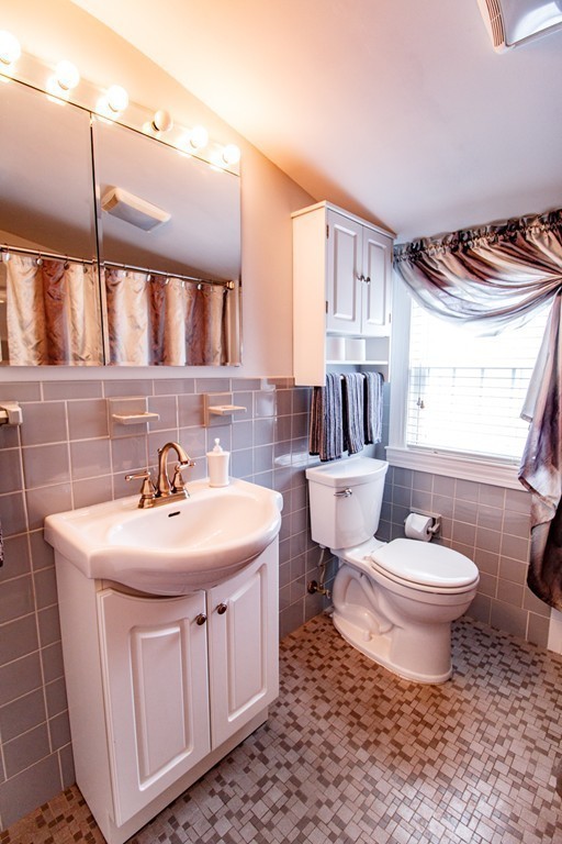60 Regatta Road Weymouth, MA 02191 - Photo 23 of 29 Gallery Image 23