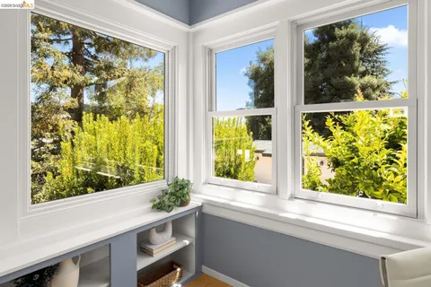 $995,000 | 528 Haddon Road, Oakland, CA 94606
