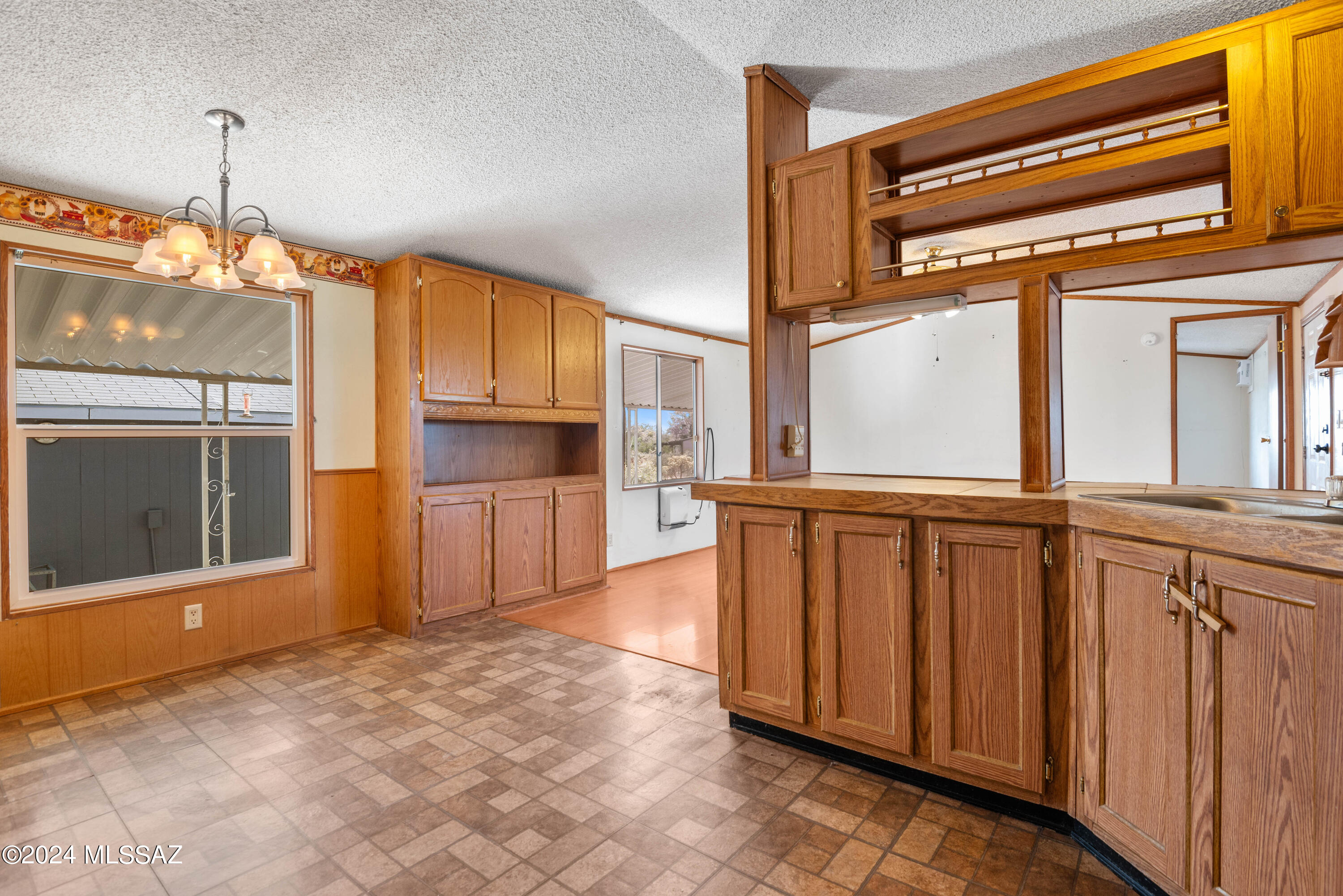 7340 North Gemstone Road Tucson, AZ 85743 - Photo 13 of 33 Gallery Image 13