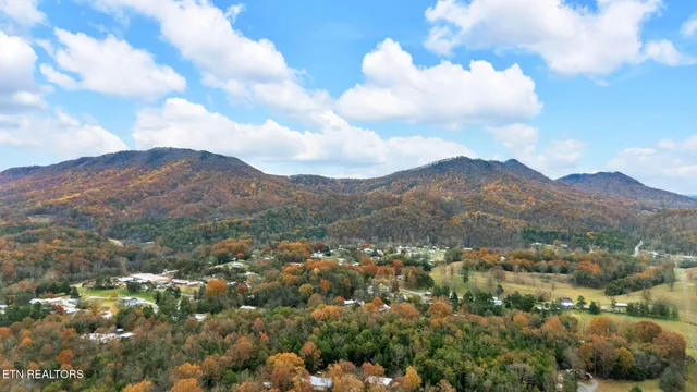 $190,000 | 182 Tazewell Pike, Luttrell, TN 37779