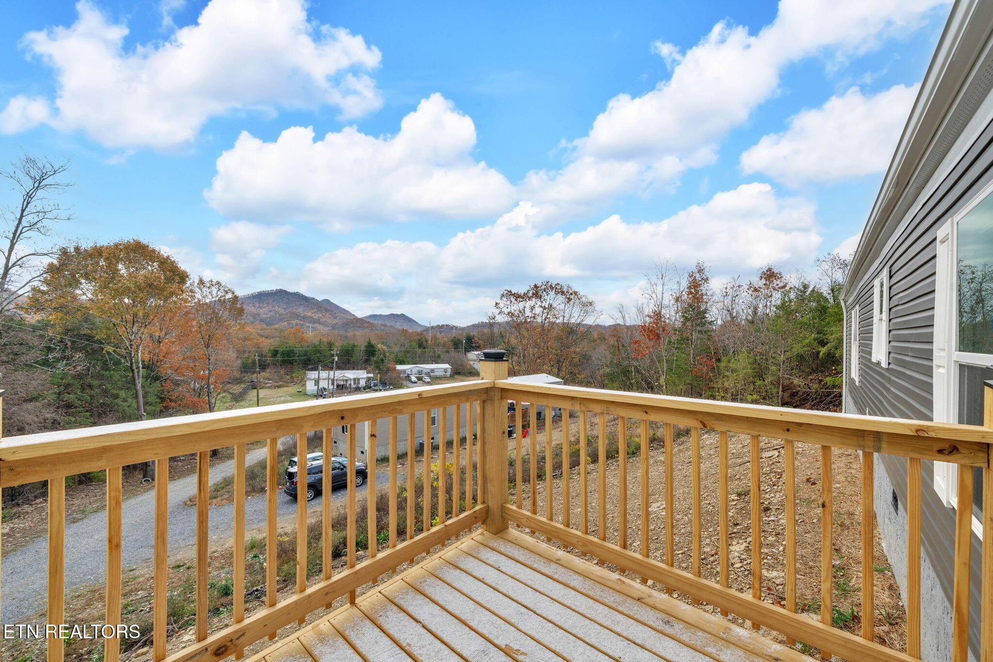 182 Tazewell Pike Luttrell, TN 37779 - Photo 7 of 23 Mountain Views