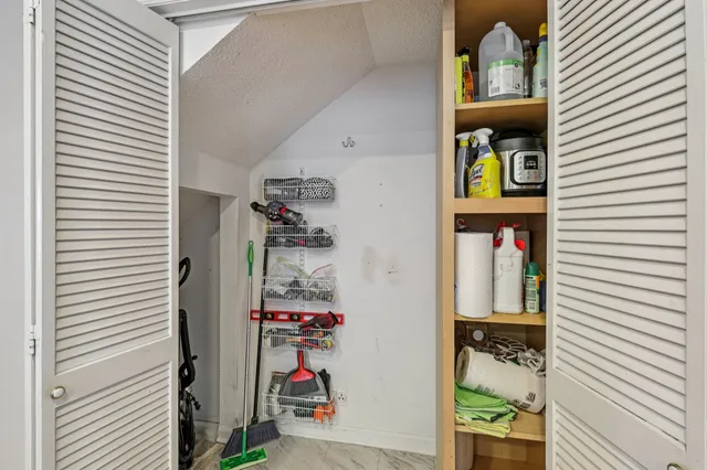 $320,000 | 426 English Ivy Drive, Nashville, TN 37211