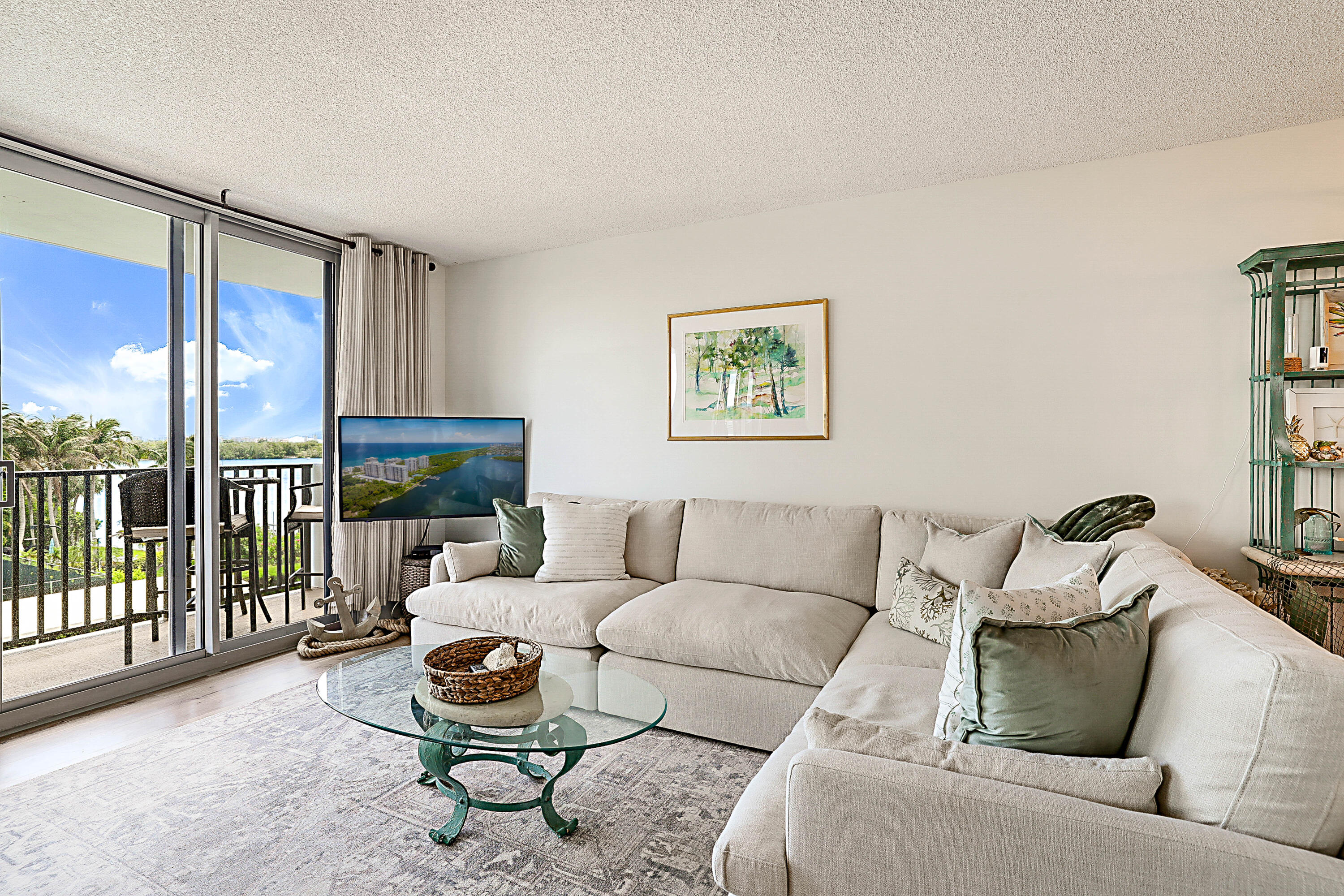 2121 North Ocean Boulevard, Unit 407W Boca Raton, FL 33431 - Photo 6 of 60 Living area