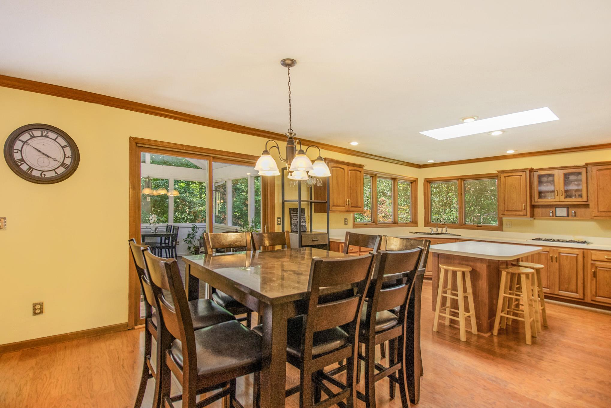 916 Handlebar Road Mishawaka, IN 46544 - Photo 12 of 36 Gallery Image 12
