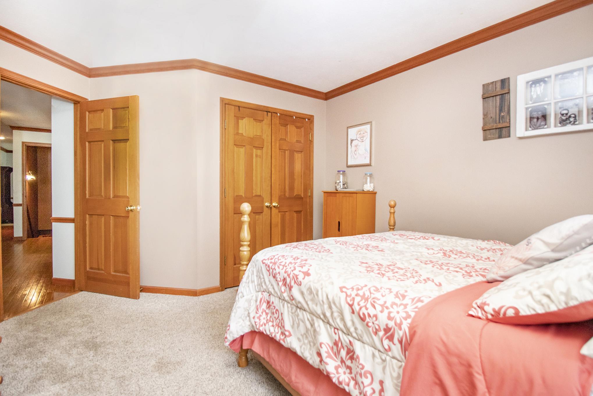 916 Handlebar Road Mishawaka, IN 46544 - Photo 33 of 36 Gallery Image 33