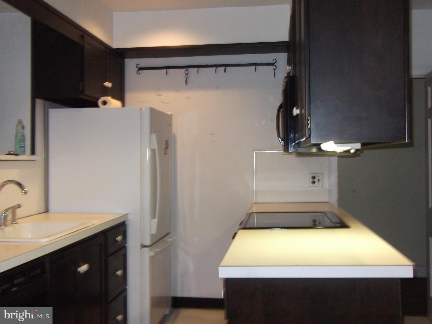 237 North Bent Road Wyncote, PA 19095 - Photo 17 of 25 Kitchen