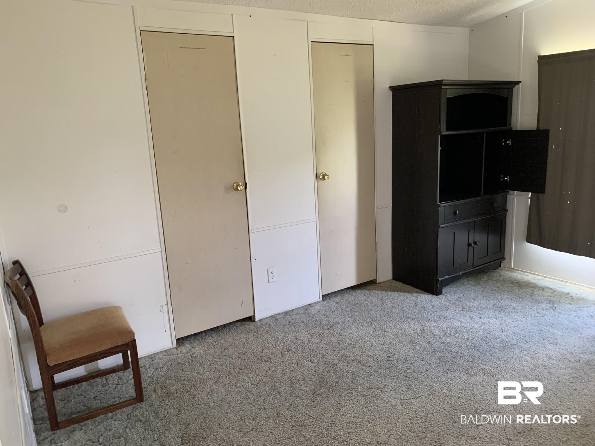 7075 A 6th Street Eight Mile, AL 36613 - Photo 4 of 10