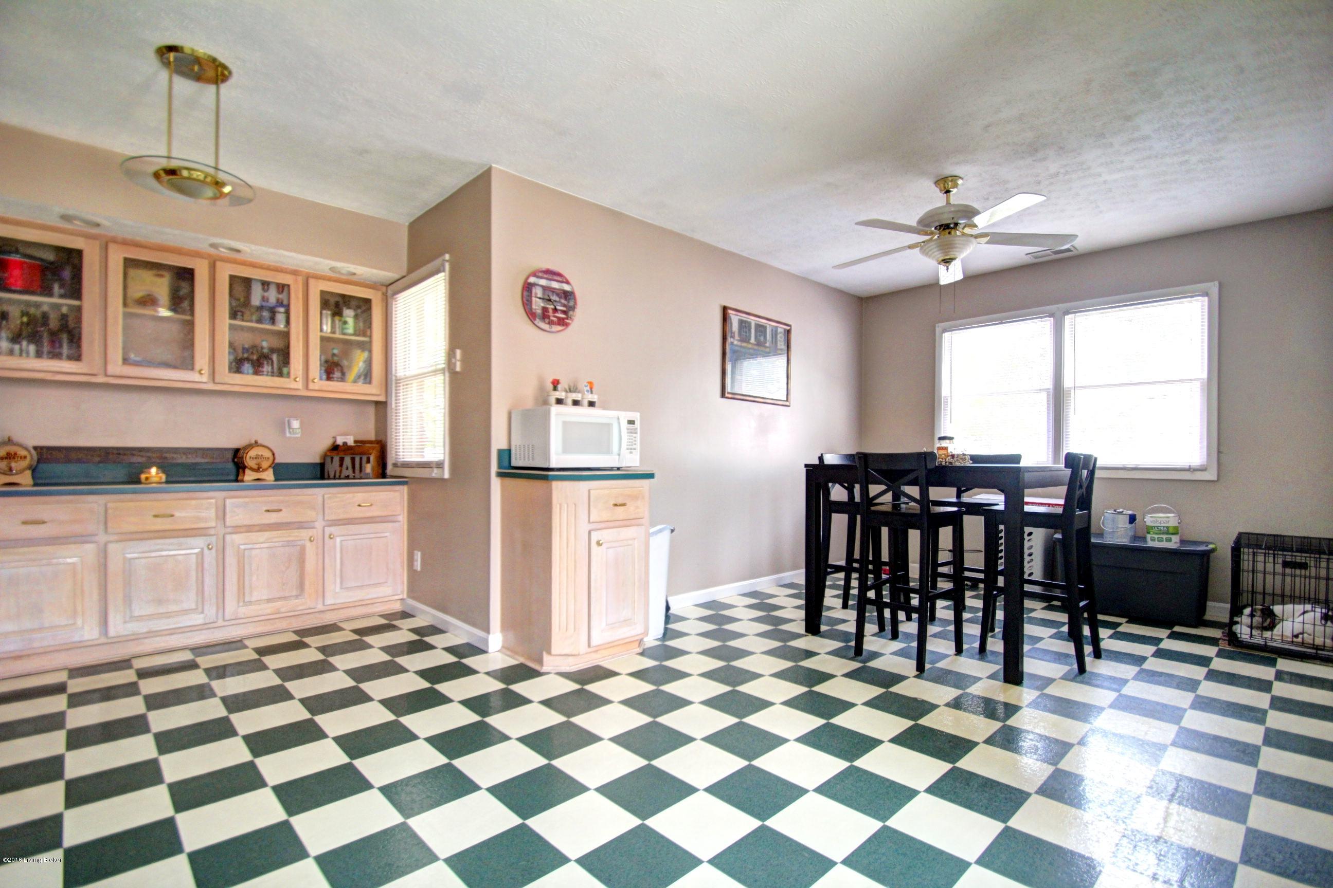 6705 Barbrook Road Louisville, KY 40258 - Photo 13 of 25 13