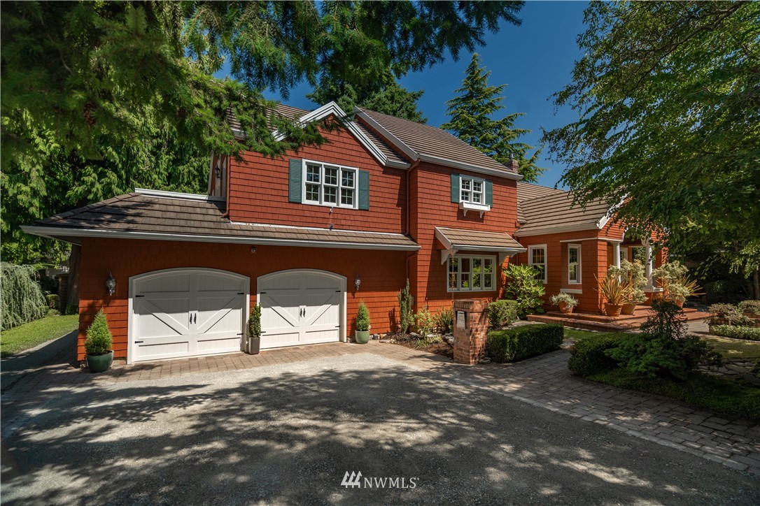 4536 Southwest Director Street Seattle, WA 98136 - Photo 2 of 40 Gallery Image 2