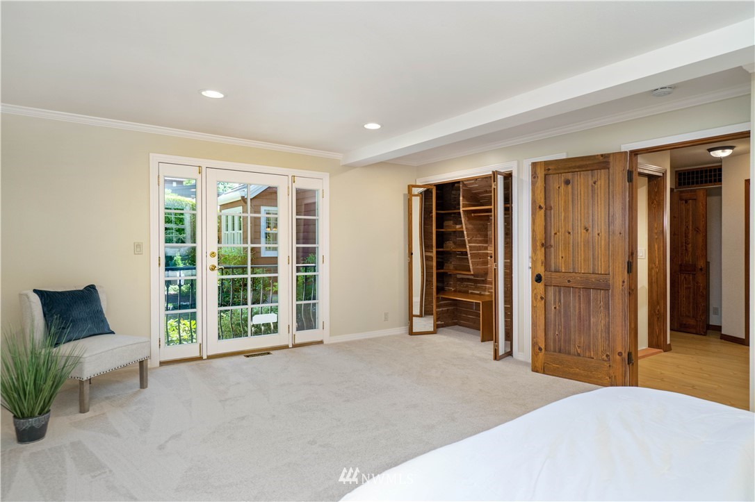 4536 Southwest Director Street Seattle, WA 98136 - Photo 19 of 40 Gallery Image 19