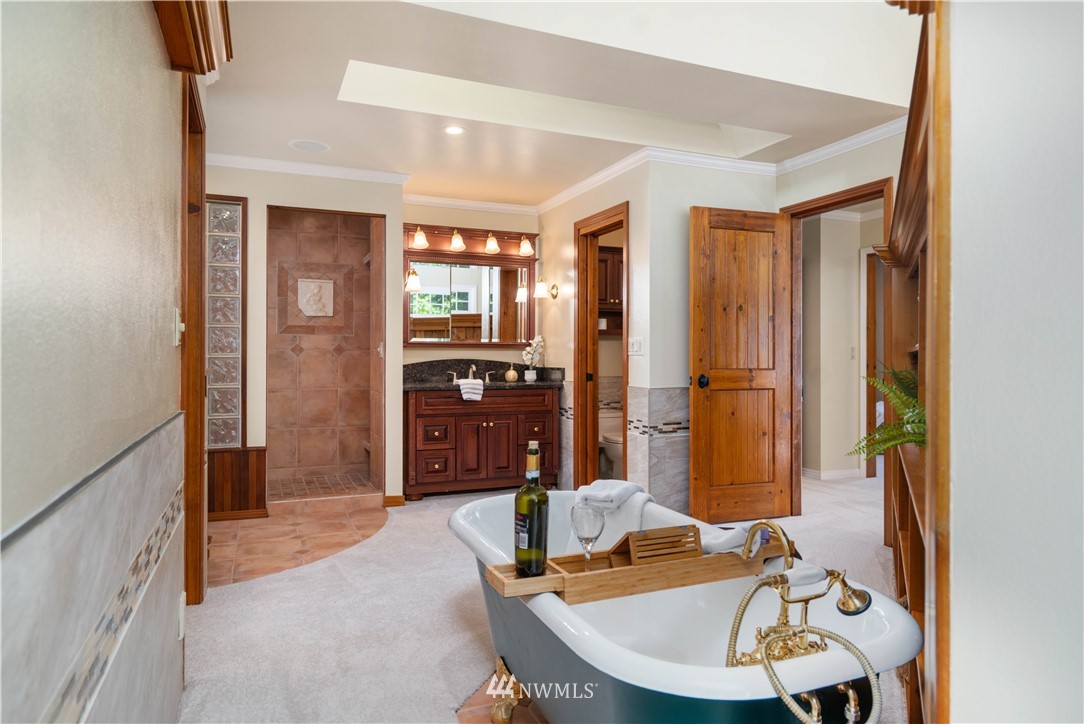 4536 Southwest Director Street Seattle, WA 98136 - Photo 27 of 40 Gallery Image 27