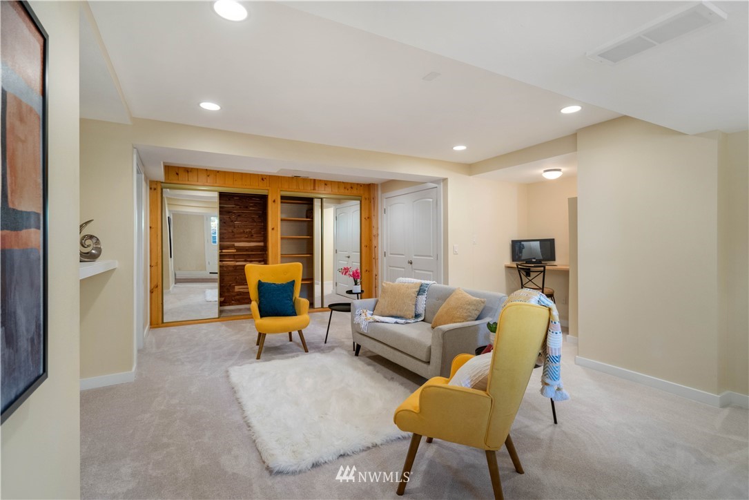 4536 Southwest Director Street Seattle, WA 98136 - Photo 32 of 40 Gallery Image 32