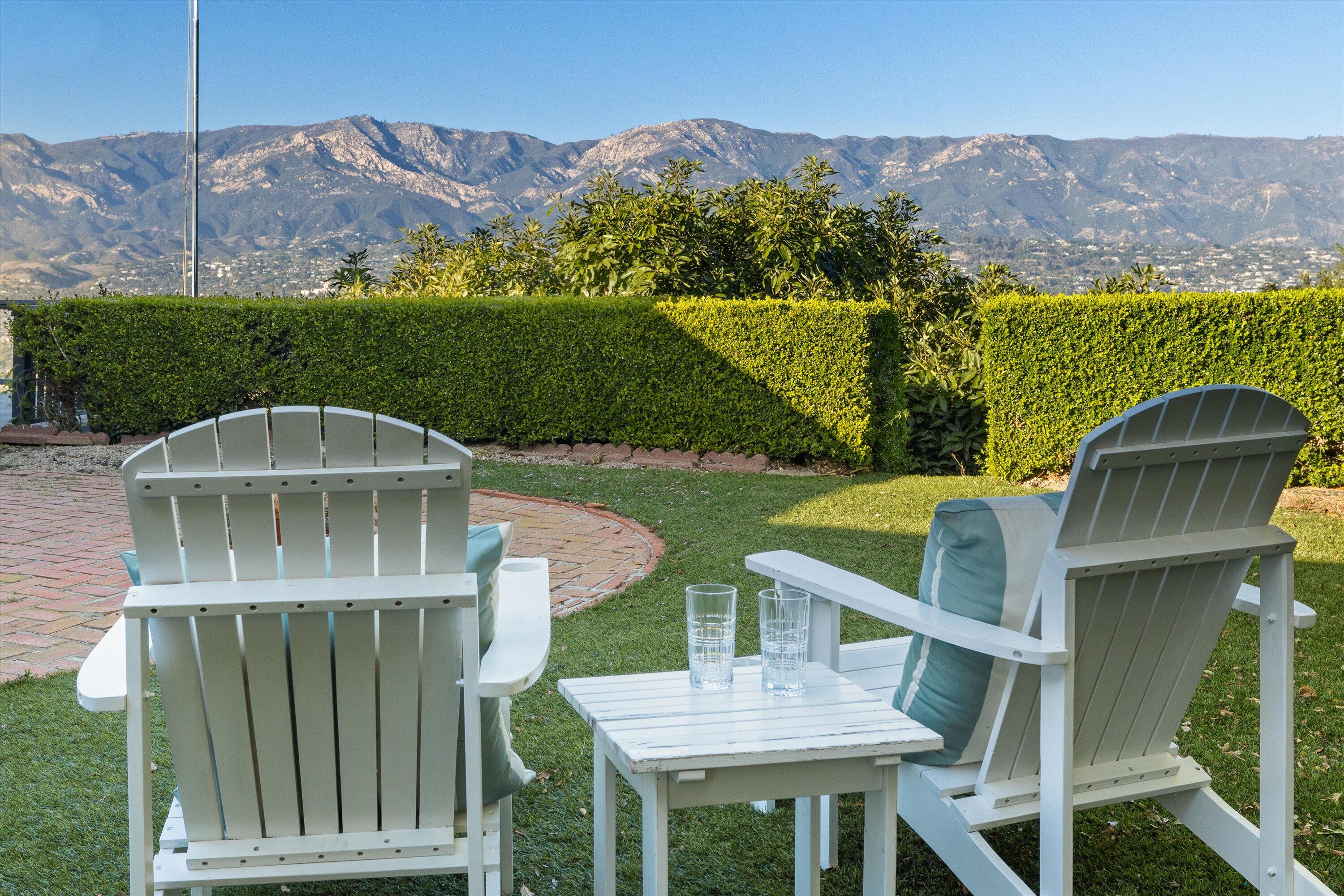 1638 La Coronilla Drive Santa Barbara, CA 93109 - Photo 8 of 41 Views from Side Yard