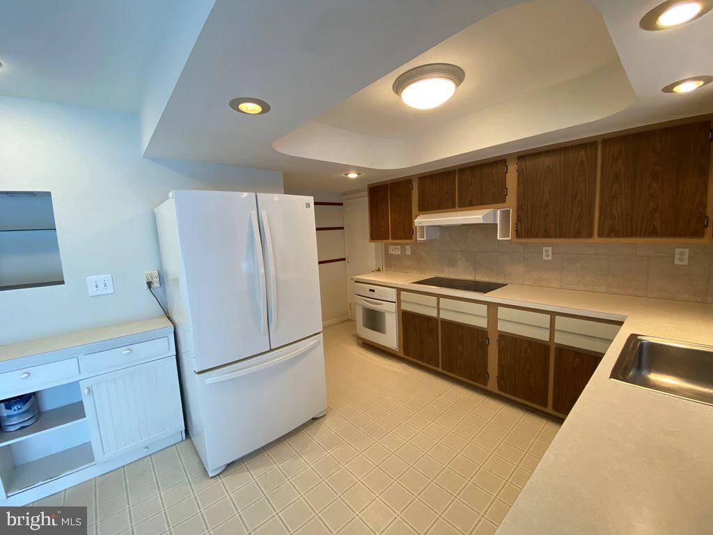 1618 Lambeth Road Lancaster, PA 17601 - Photo 6 of 14