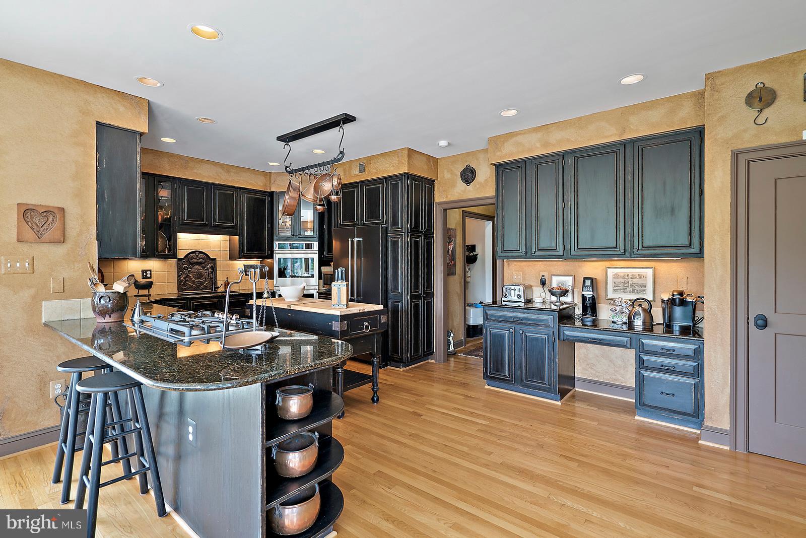 35361 Paxson Road Round Hill, VA 20141 - Photo 11 of 30 Kitchen has granite and updated appliances