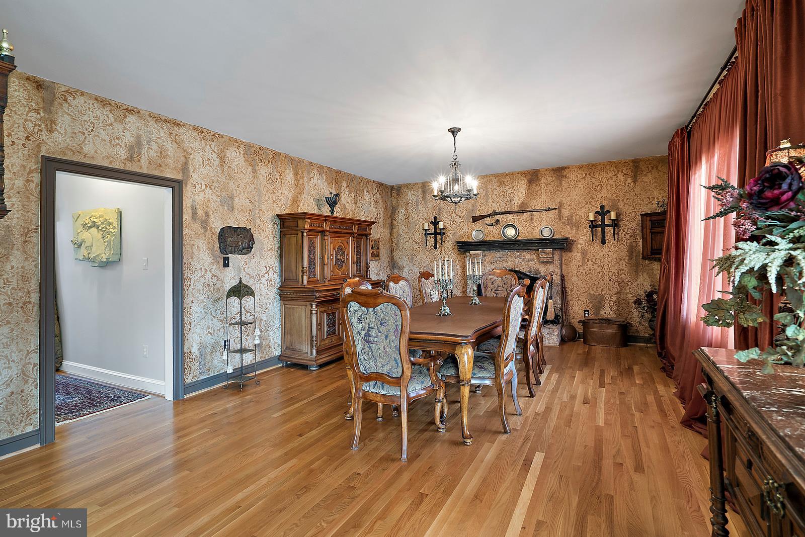 35361 Paxson Road Round Hill, VA 20141 - Photo 9 of 30 Dining Room