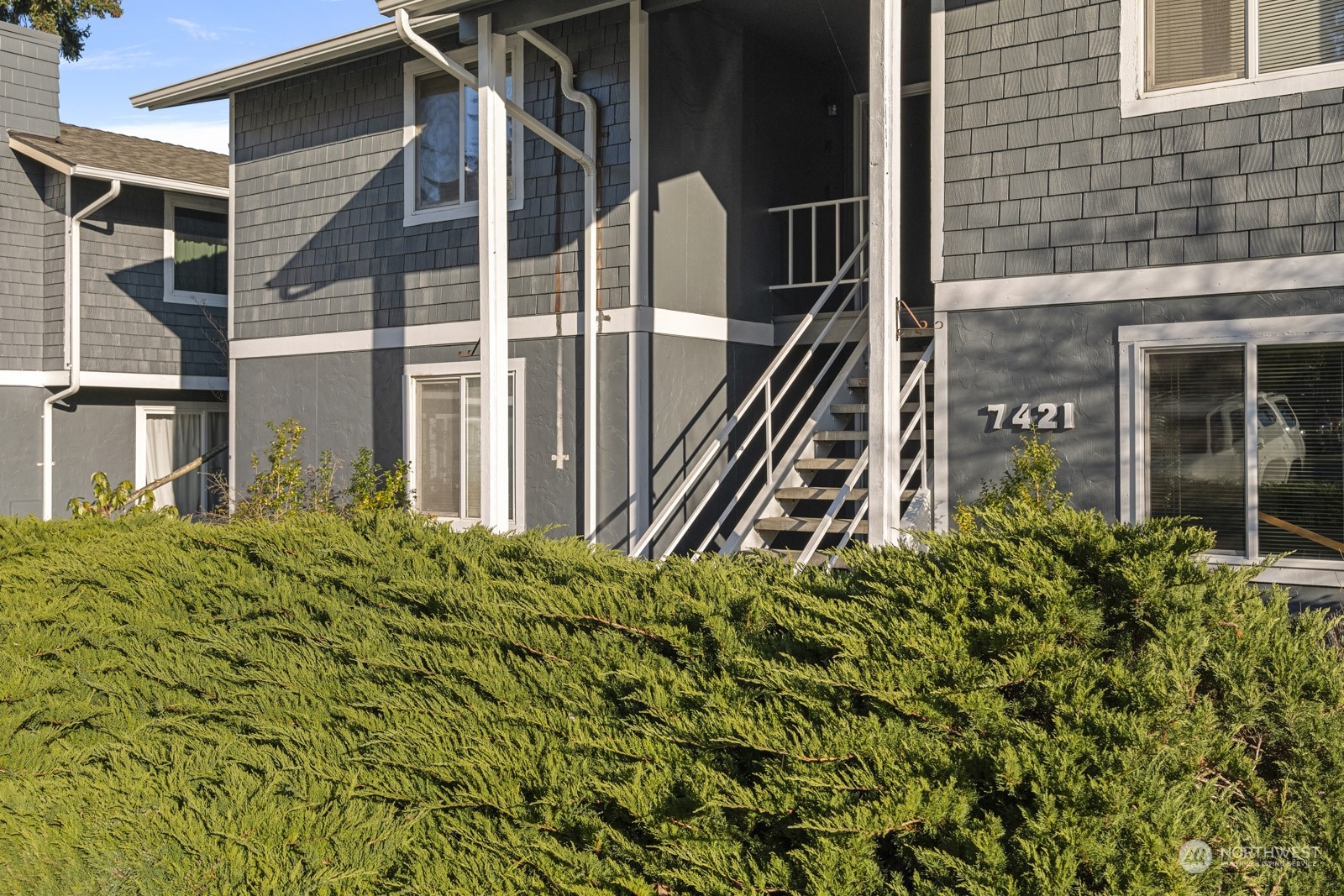 7421 212th Street Southwest, Unit 14 Edmonds, WA 98026 - Photo 4 of 17