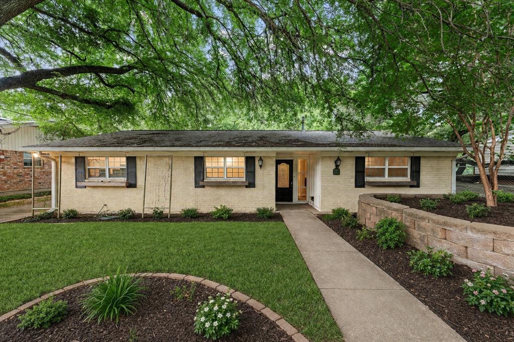 518 Fairway Road Woodway, TX 76712 - Photo 1 of 27