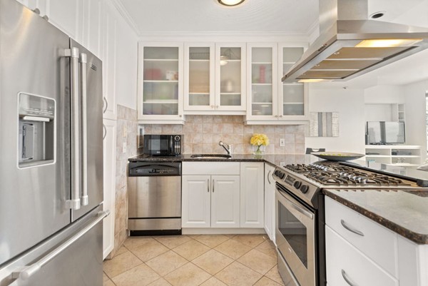 65 East India Row, Unit 26H Boston, MA 02110 - Photo 7 of 16