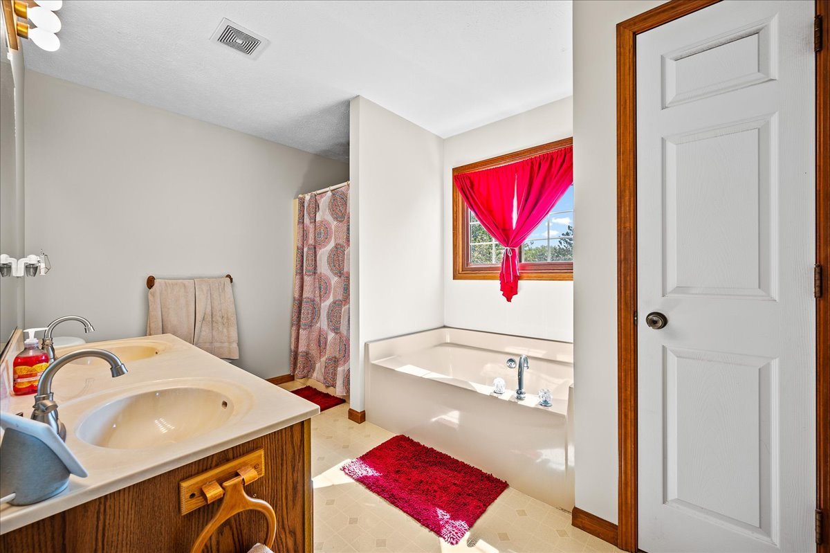 1101 Turtle Creek Normal, IL 61761 - Photo 16 of 39