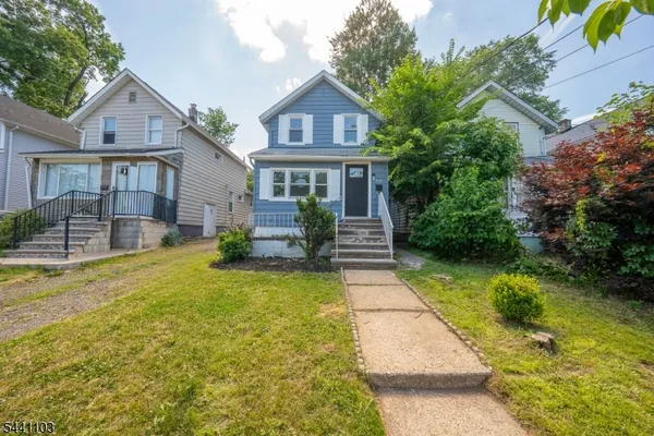 $519,000 | 810 Spruce Street, Roselle, NJ 07203