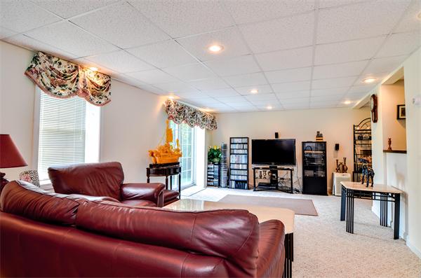 190 Stonebridge Road Wayland, MA 01778 - Photo 11 of 23 Gallery Image 11